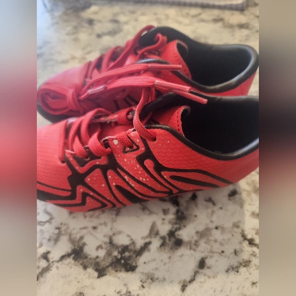 Dream Pairs Soccer Cleats
